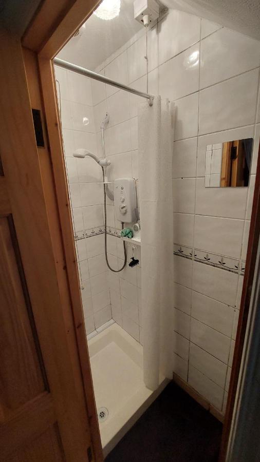 Small Single Room 莱特肯尼 外观 照片